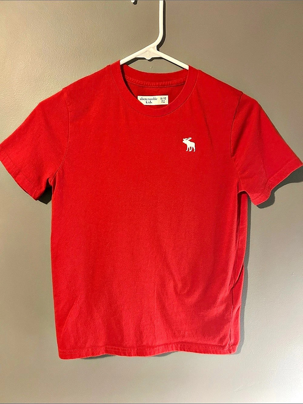 Abercrombie Kids Boy’s LargeRed Short Sleeve Tee Size 11/12